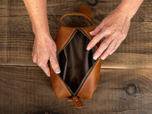 Custom Toiletry Bag with Liner and zipper, Personalized Leather Dopp Kit for Men, Travel Shaving Bag for Dad, Christmas Gift for Men